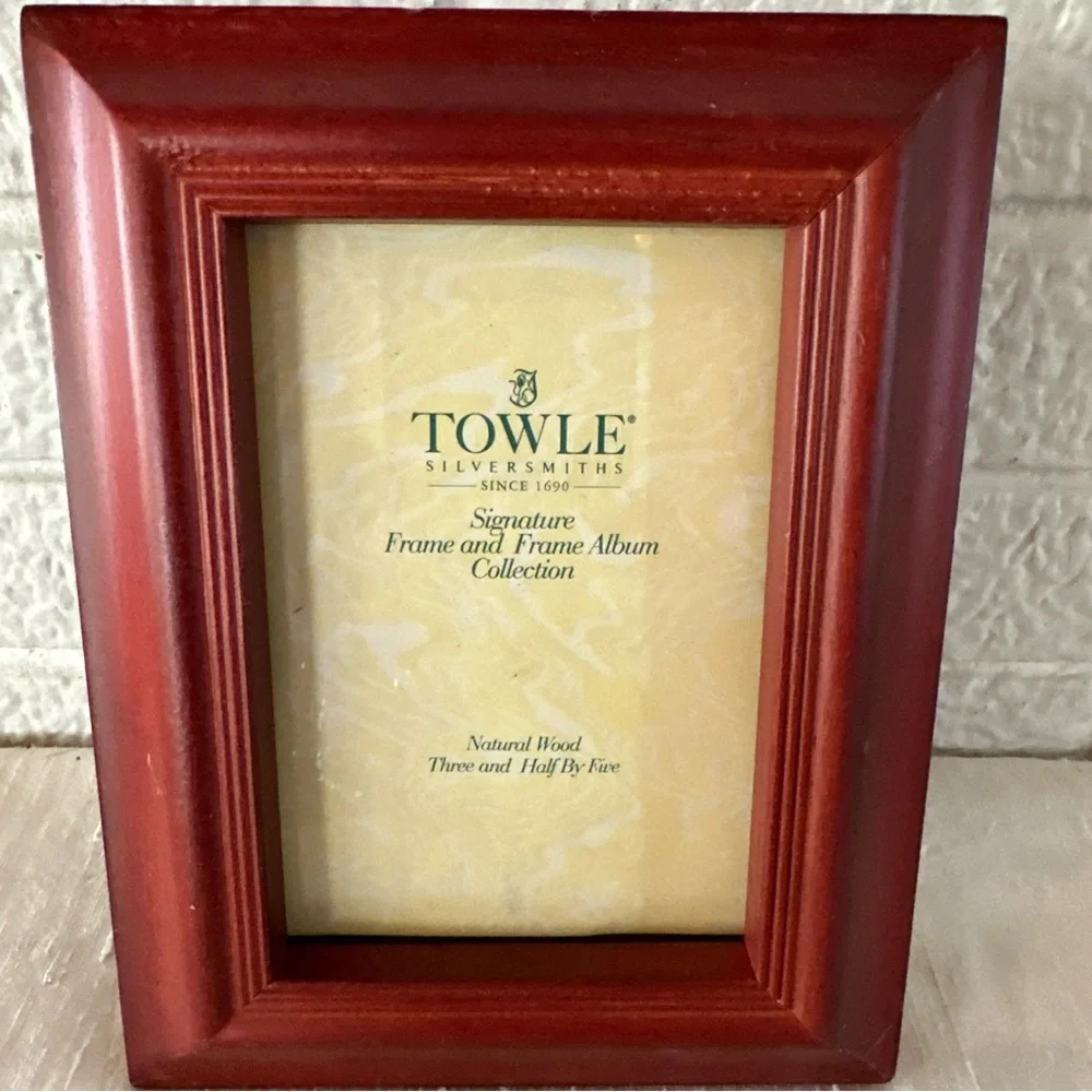 TOWLE SILVERSMITHS NATURAL WOOD 3.5X5 PICTURE FRAME